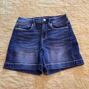 White House Black Market 5” Denim Shorts ~ Size 2